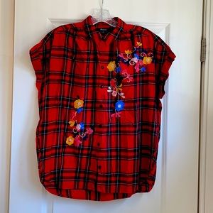 Madewell button down embroidered plaid shirt. M